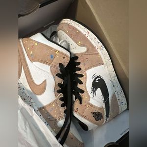 Air Jordan 1 mid paint splatter